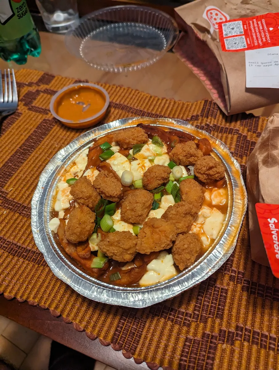 Moyenne Poutine Buffalo