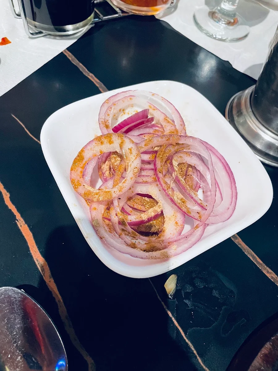 Onions, 7 Spice Bistro – Authentic Indian Restaurant | Hakka Cuisine | Catering service | Food Truck Catering Brampton
