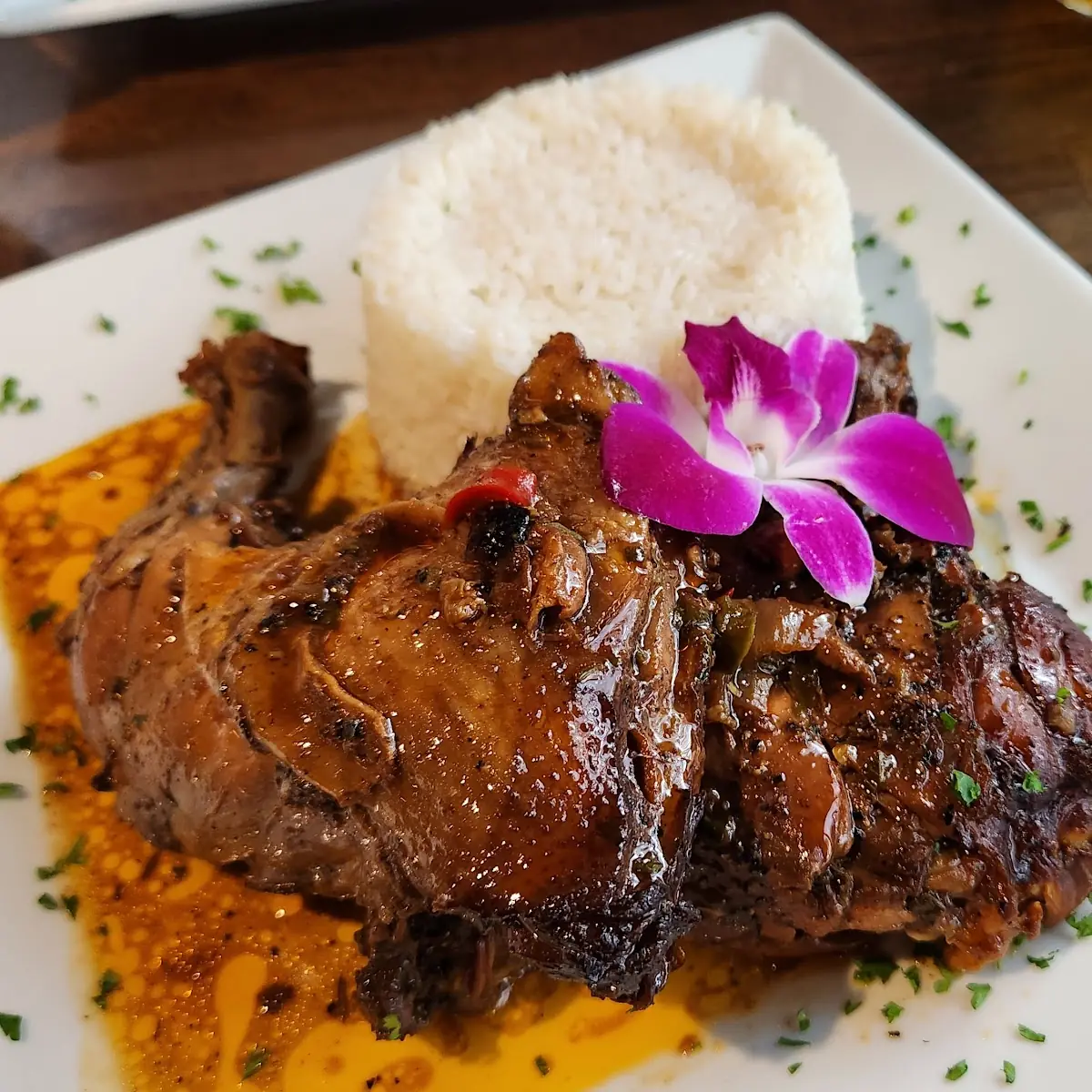 Pollo Guisado