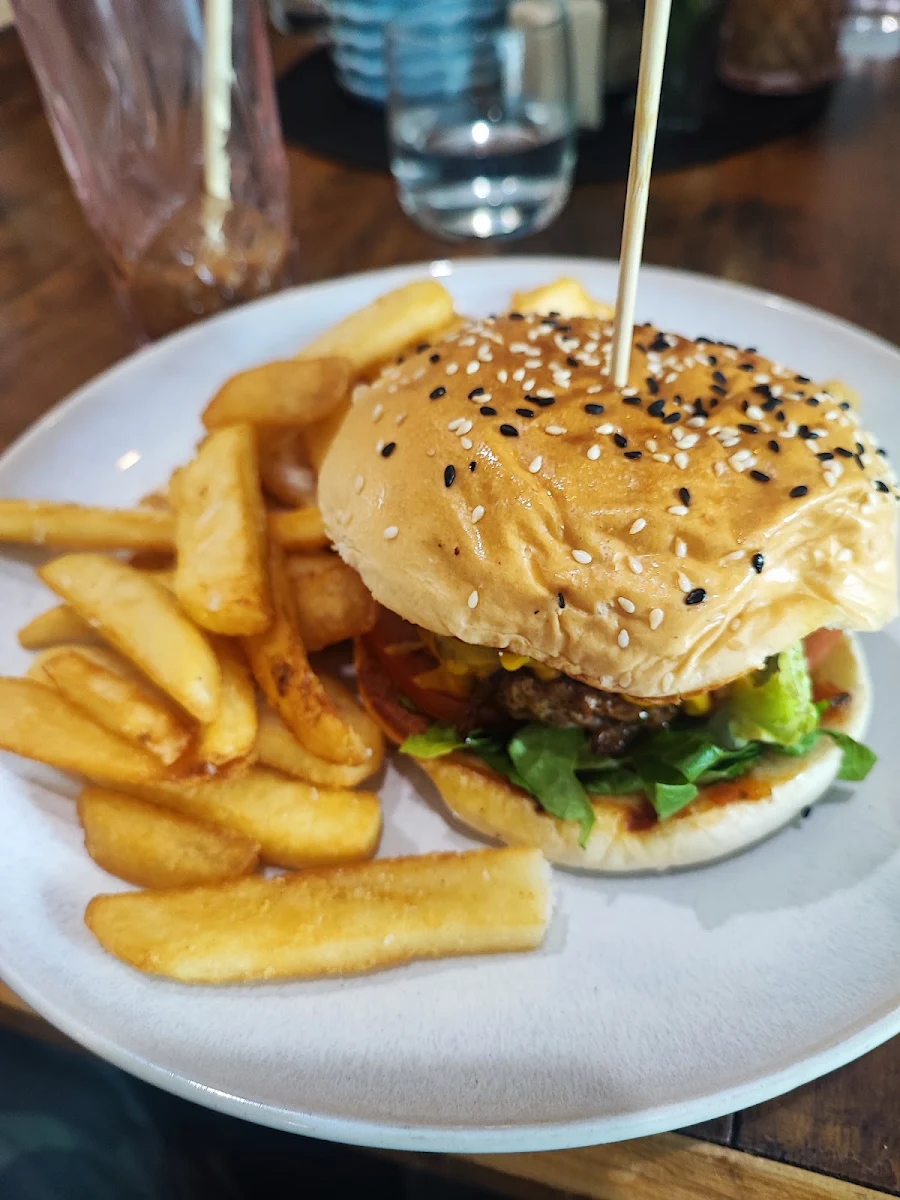 Highlights, Smokelands Bbq Cafe Bar