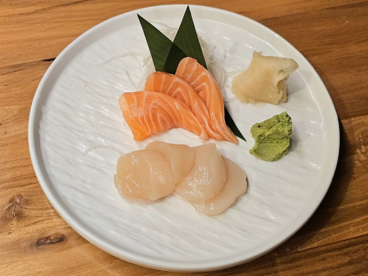 Salmon Monaka, Kiraku Japanese All You Can Eat