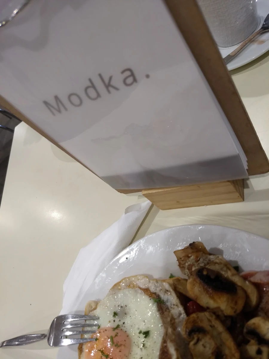 Highlights, Modka Cafe