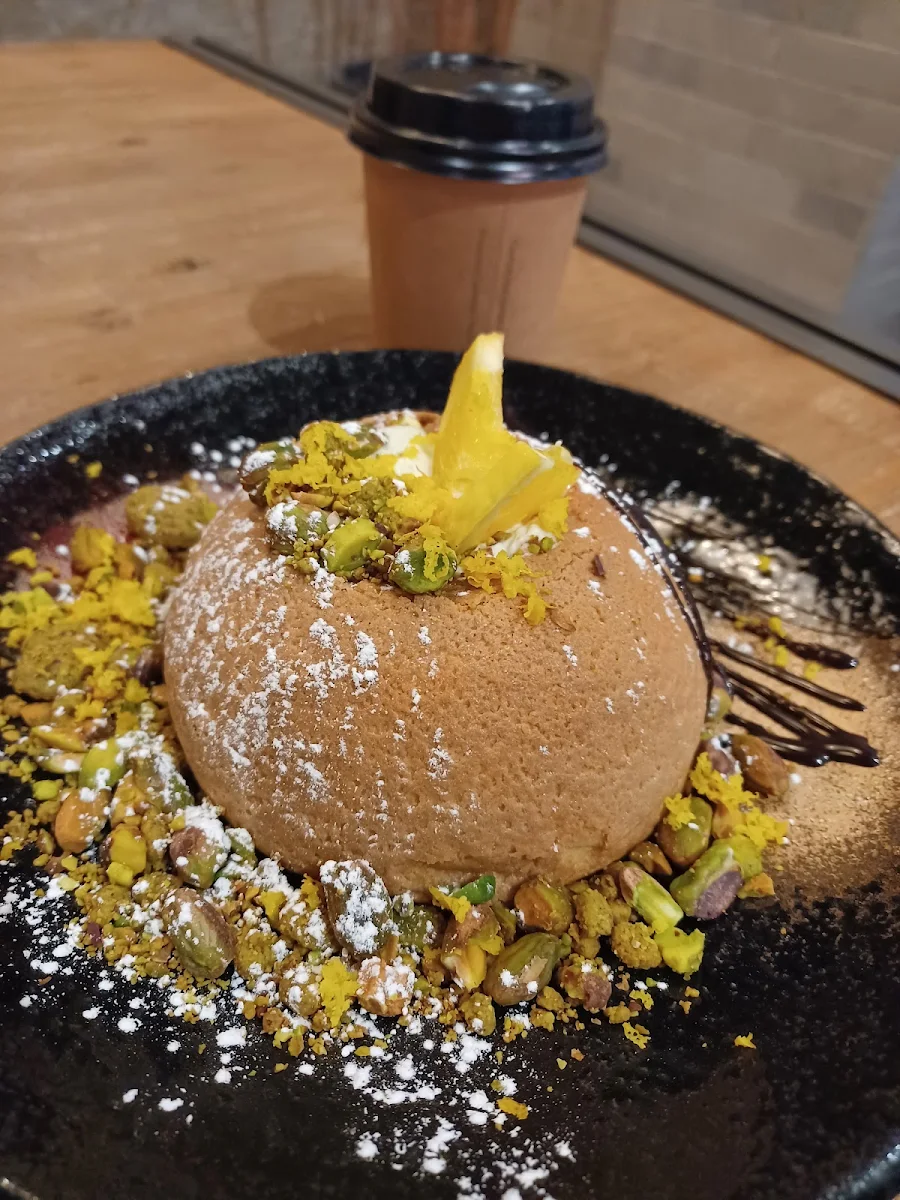 Bun with Pistachio Kulfi