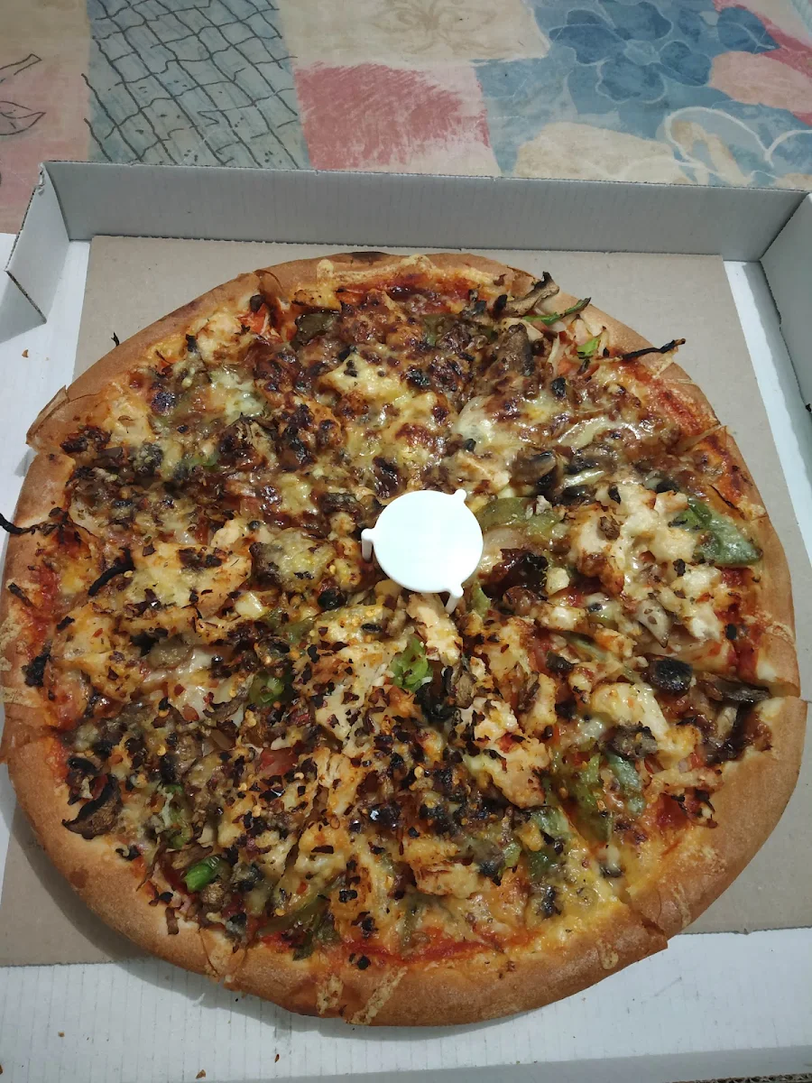 Highlights, Kenwick Dial-A-Pizza