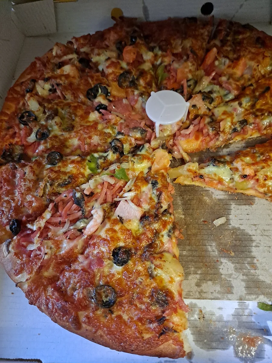 Supreme Pizza, Kenwick Dial-A-Pizza