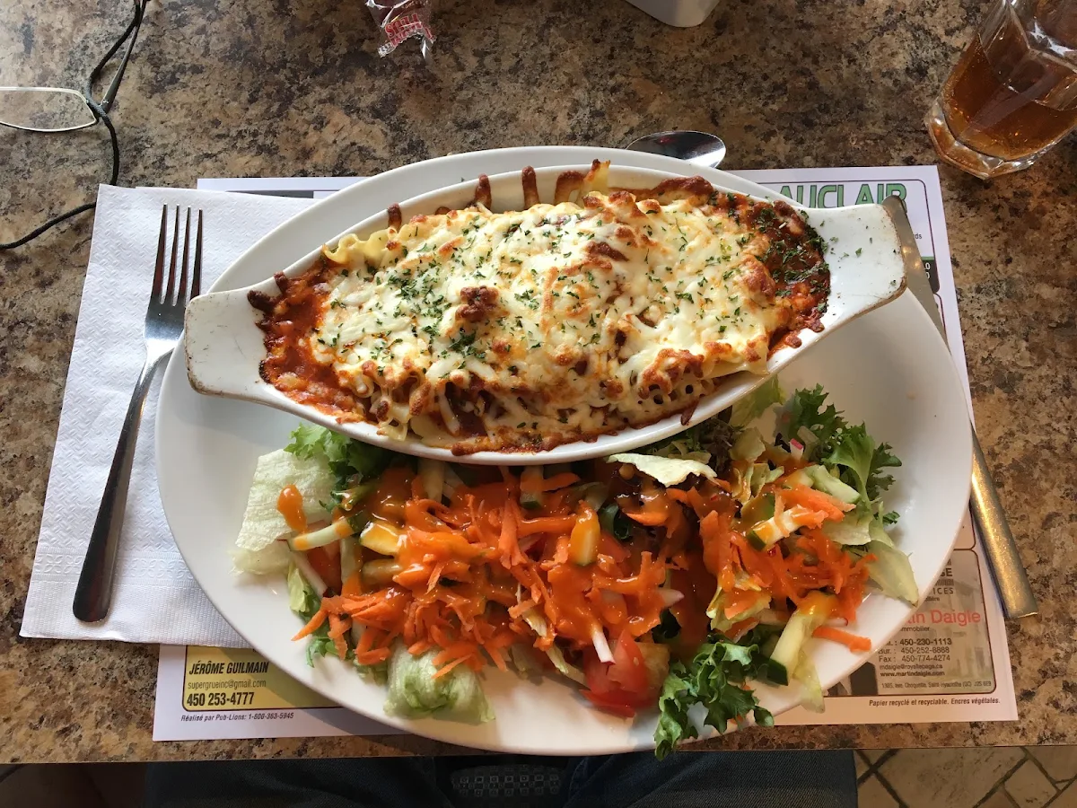 Highlights, St-Christoph Restaurant