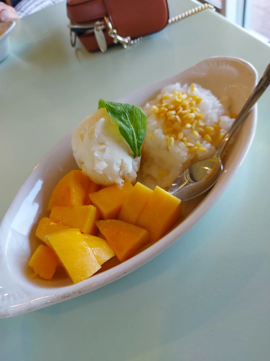 Coconut Sticky Rice with Mango, Seaside cafe & restaurant