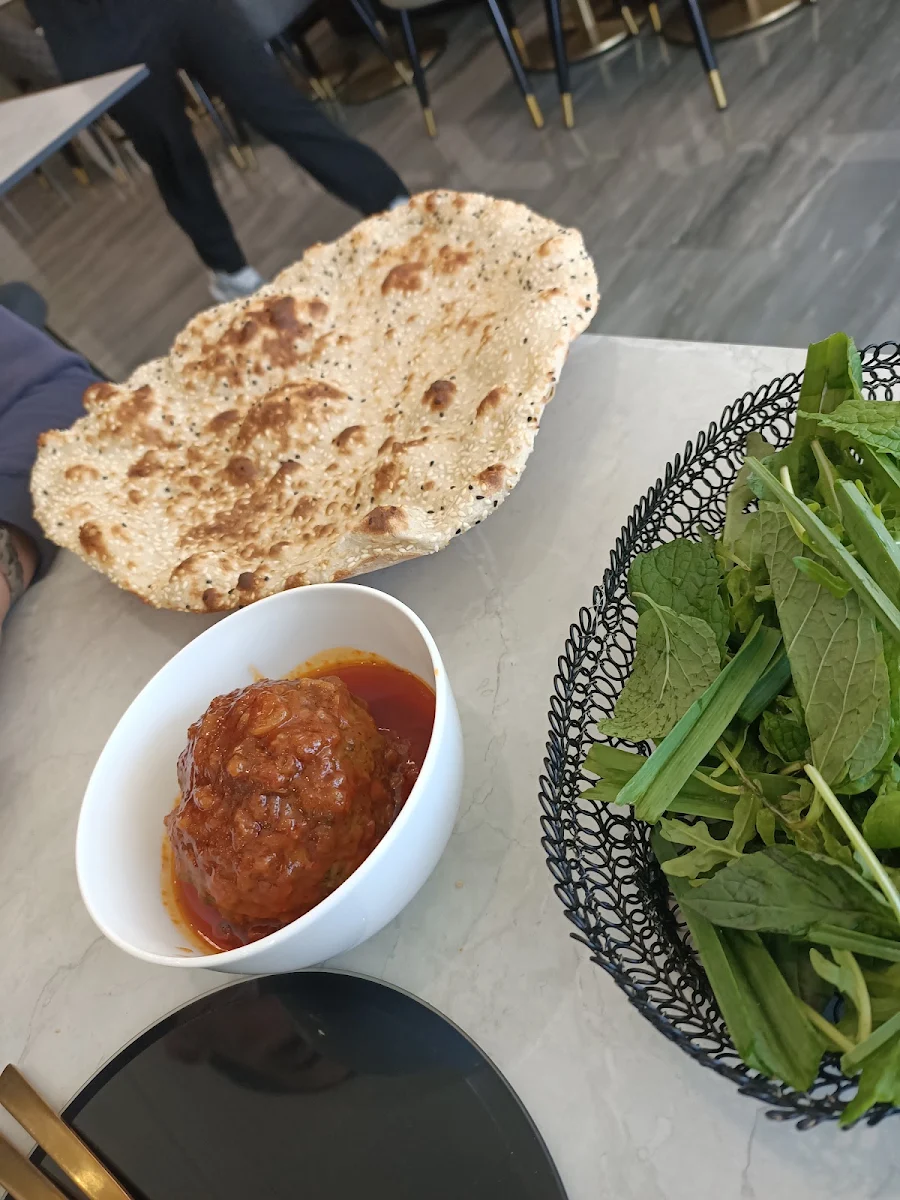 Highlights, Banoo Restaurant