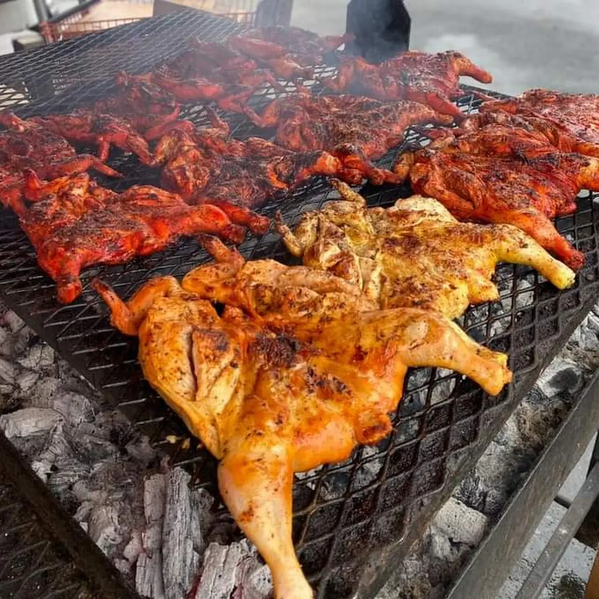 Pollo Asado Arroz Y Frijoles