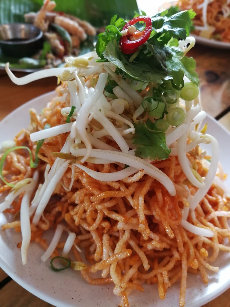 Crispy Noodle with Tofu, Samgasat Thai Cuisine