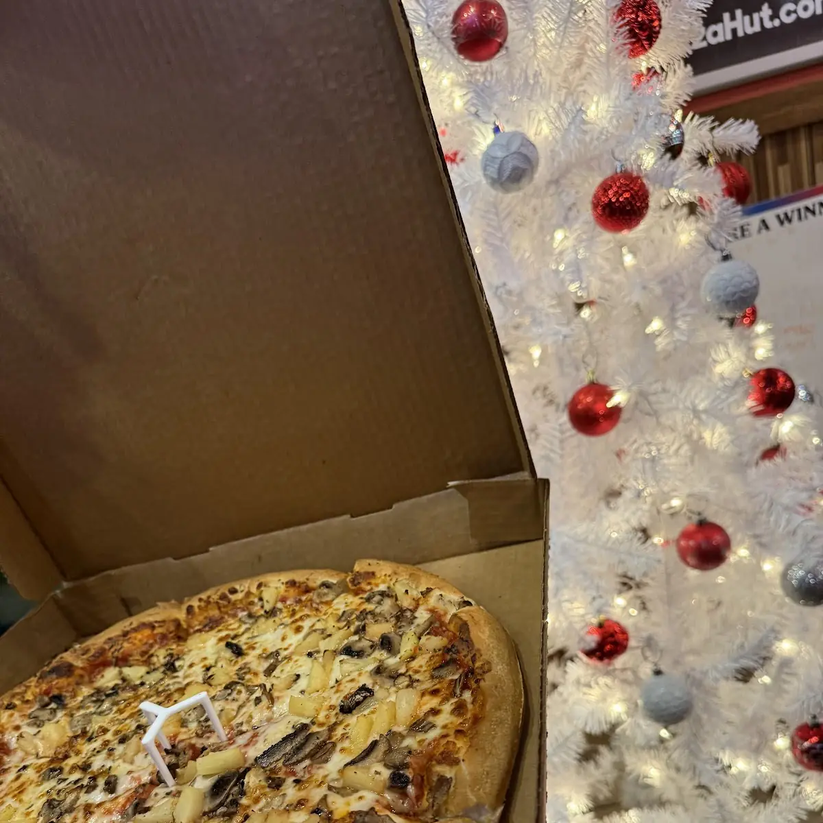 Pineapple & Mushroom Pizza