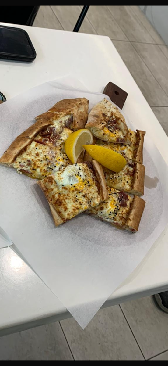 Crazy Special Pide, The Manoush Spot Cafe