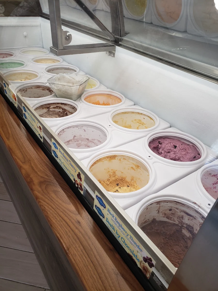 Kawartha Ice Cream, Cream n Sugar Cafe and Bistro