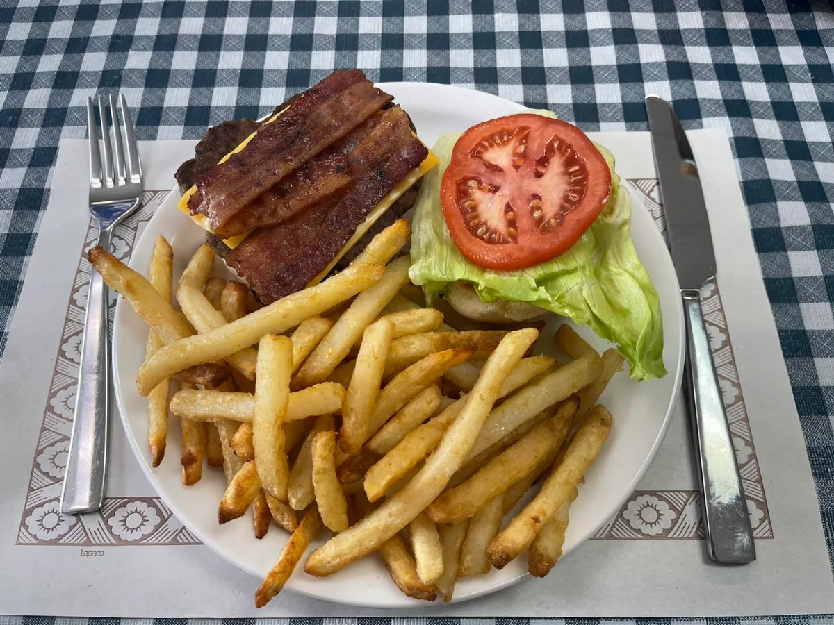 Club House w Fries