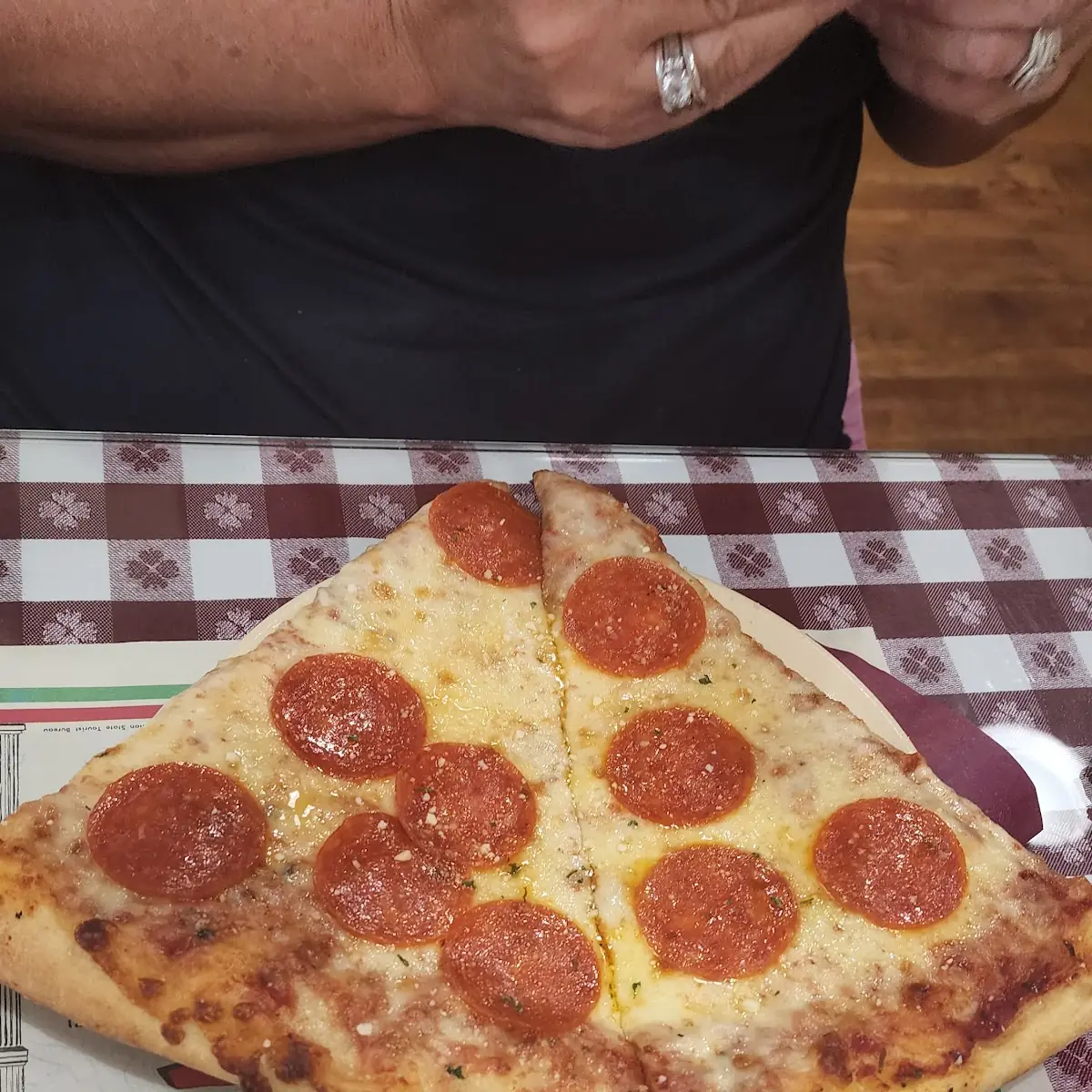 2 Pizza Slice Lunch Special