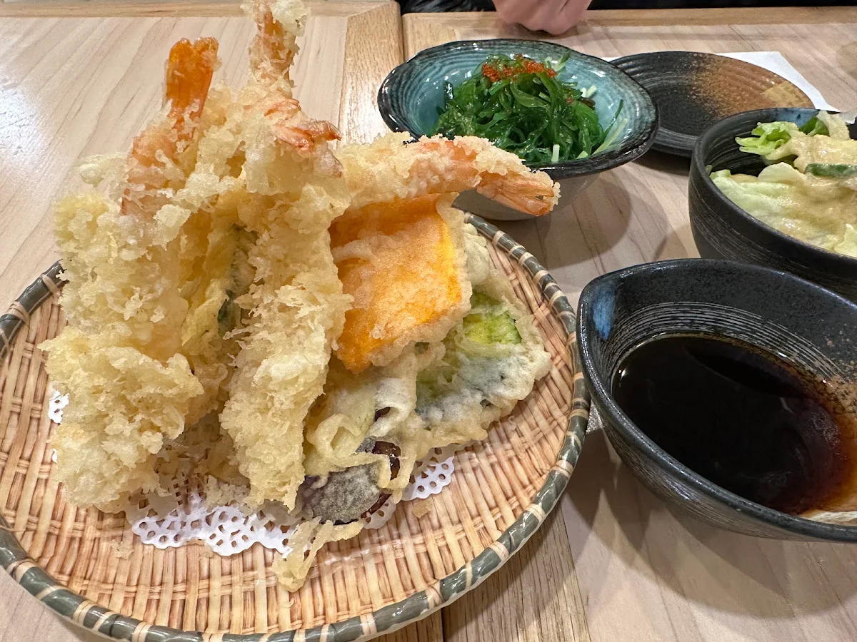 Assorted Sashimi - Sushi - Roll