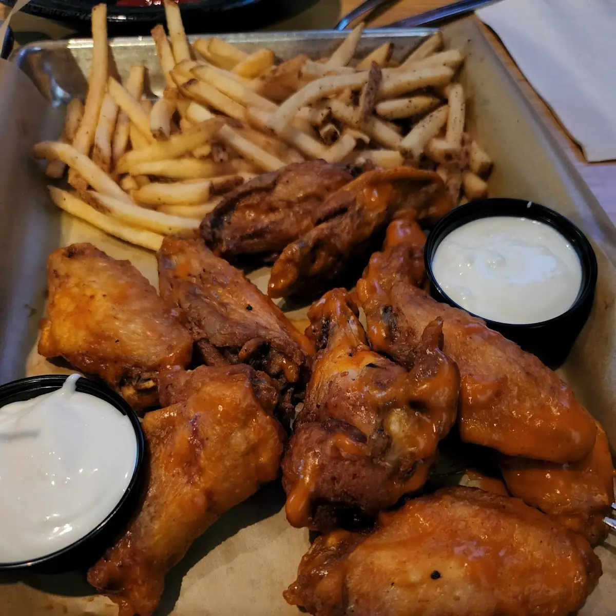 Traditional Wings-Medium N Fries