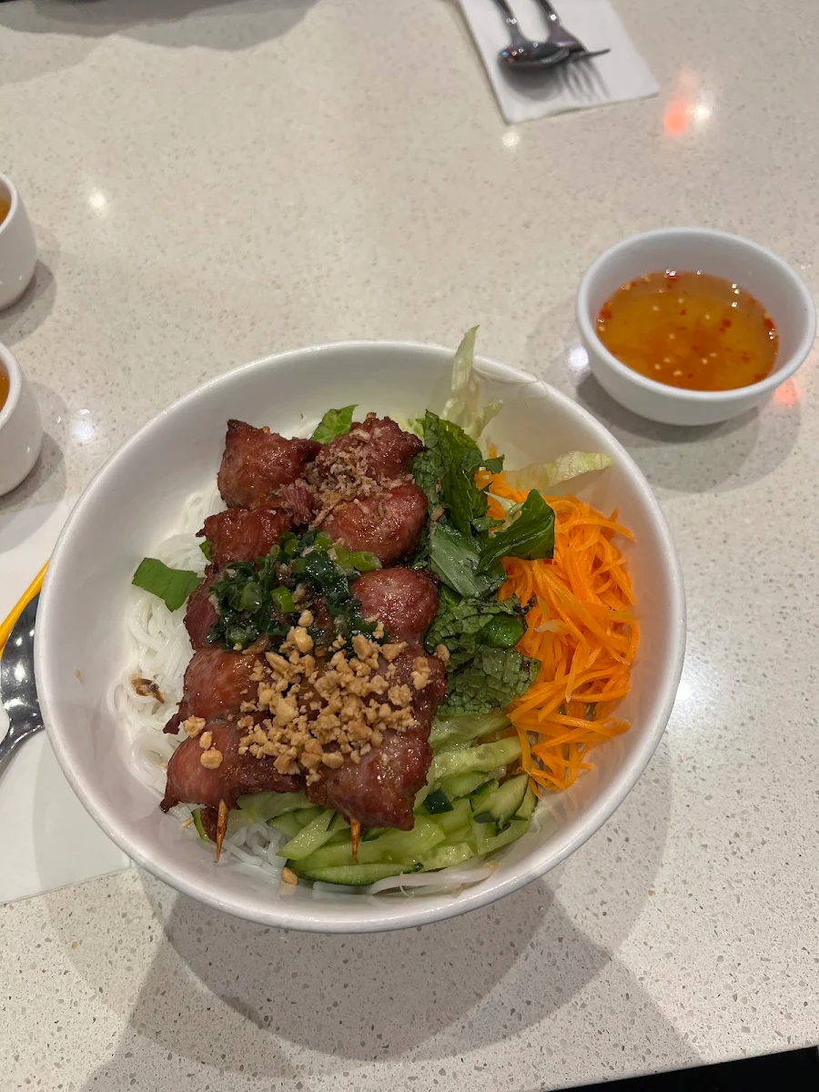 Grilled Pork Vermicelli Salad, Hoang Yen