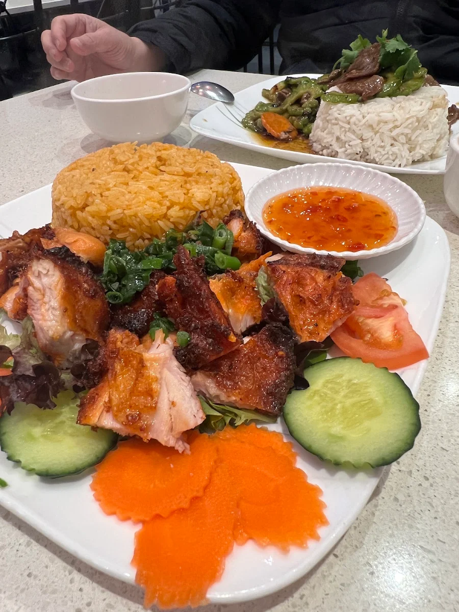 Special Combination Broken Rice, Hoang Yen