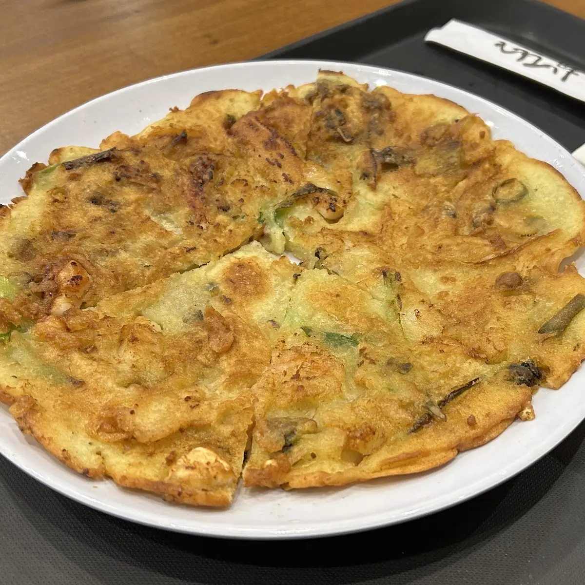 해물파전 Seafood Scallion Pancake