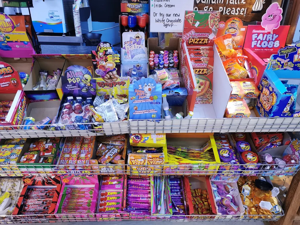 Highlights, Bushland Beach Convenience and Takeaway