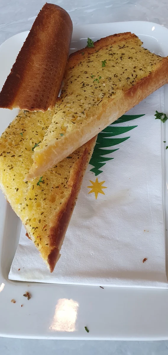 Garlic Bread, Club Glenvale