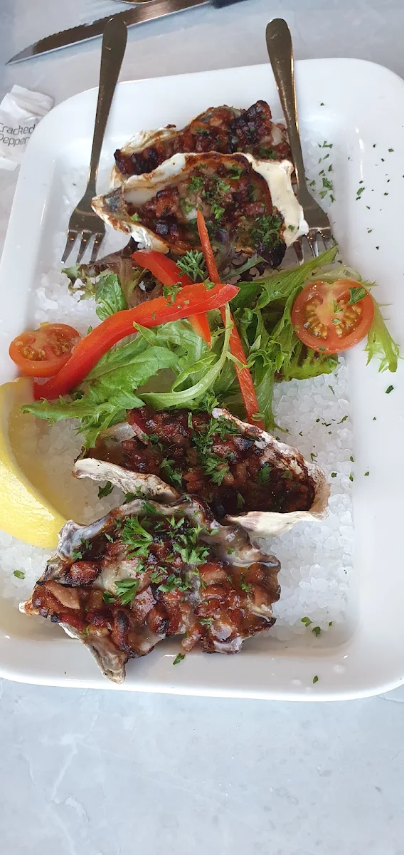 Oysters Kilpatrick, Club Glenvale