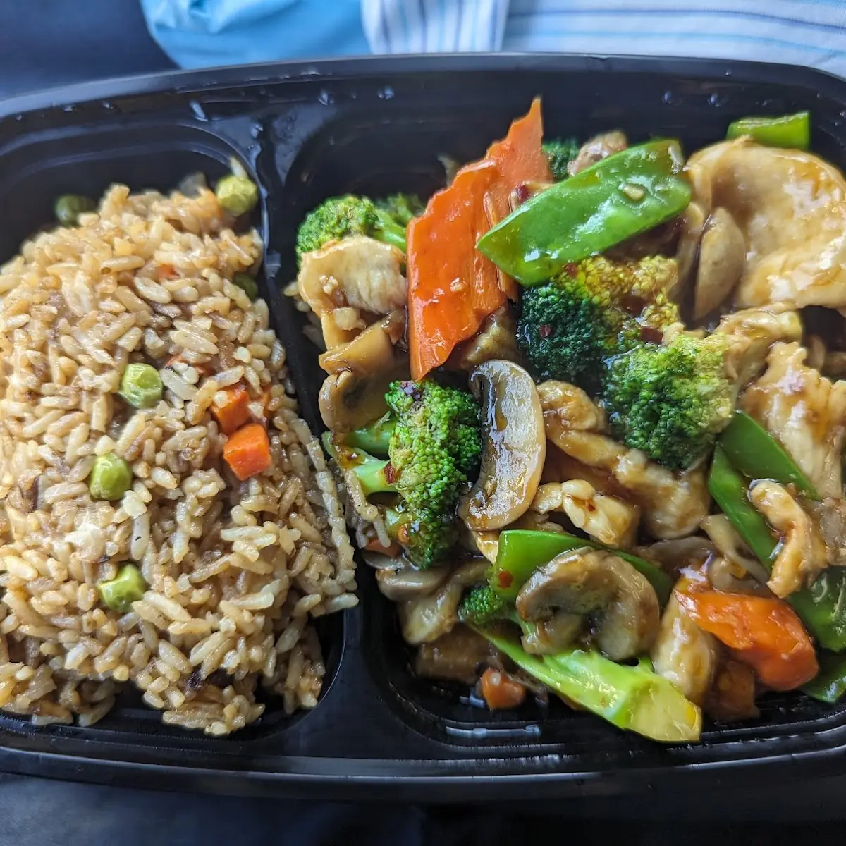 Hunan Chicken Combination Special