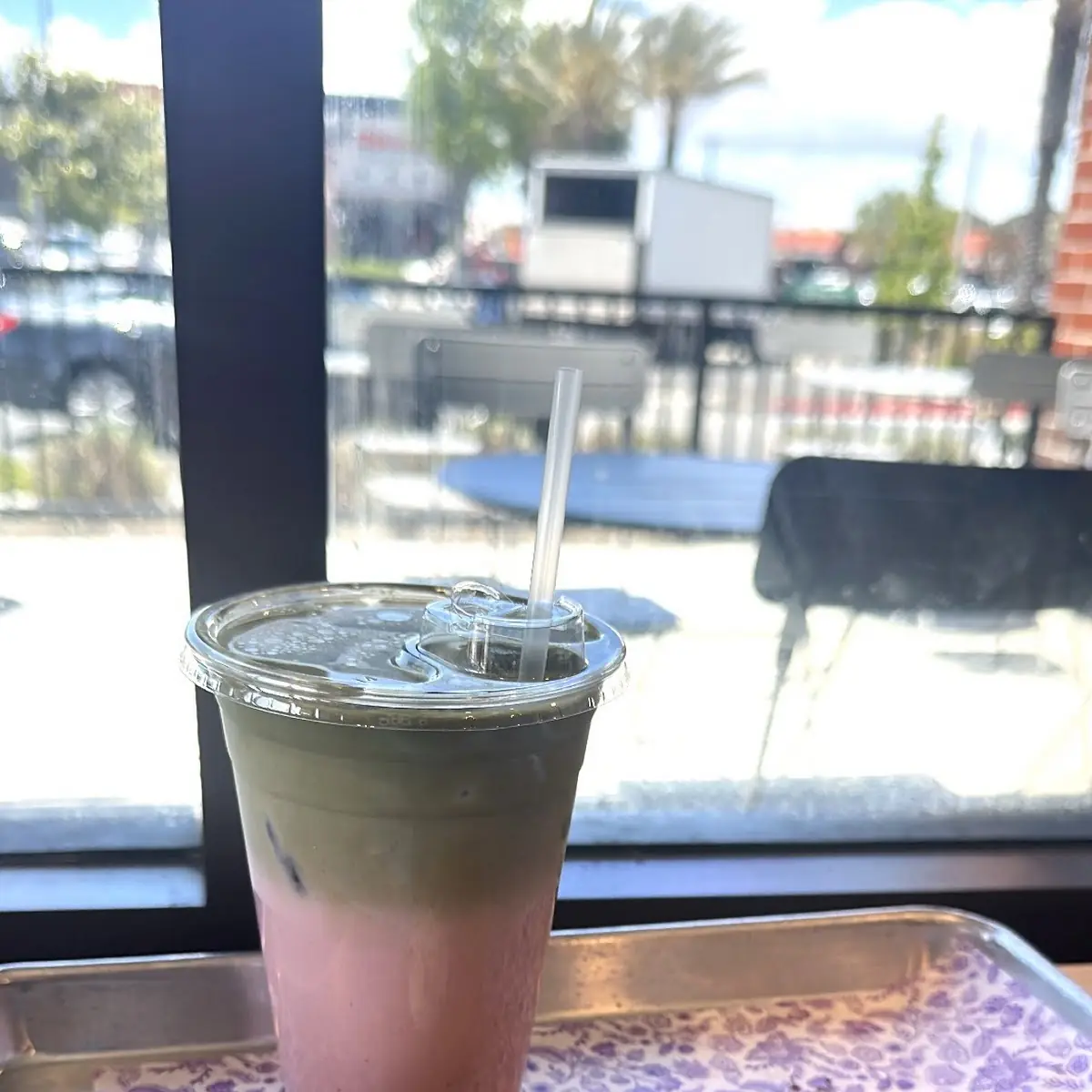 strawberry matcha latte 딸기 말차 라떼
