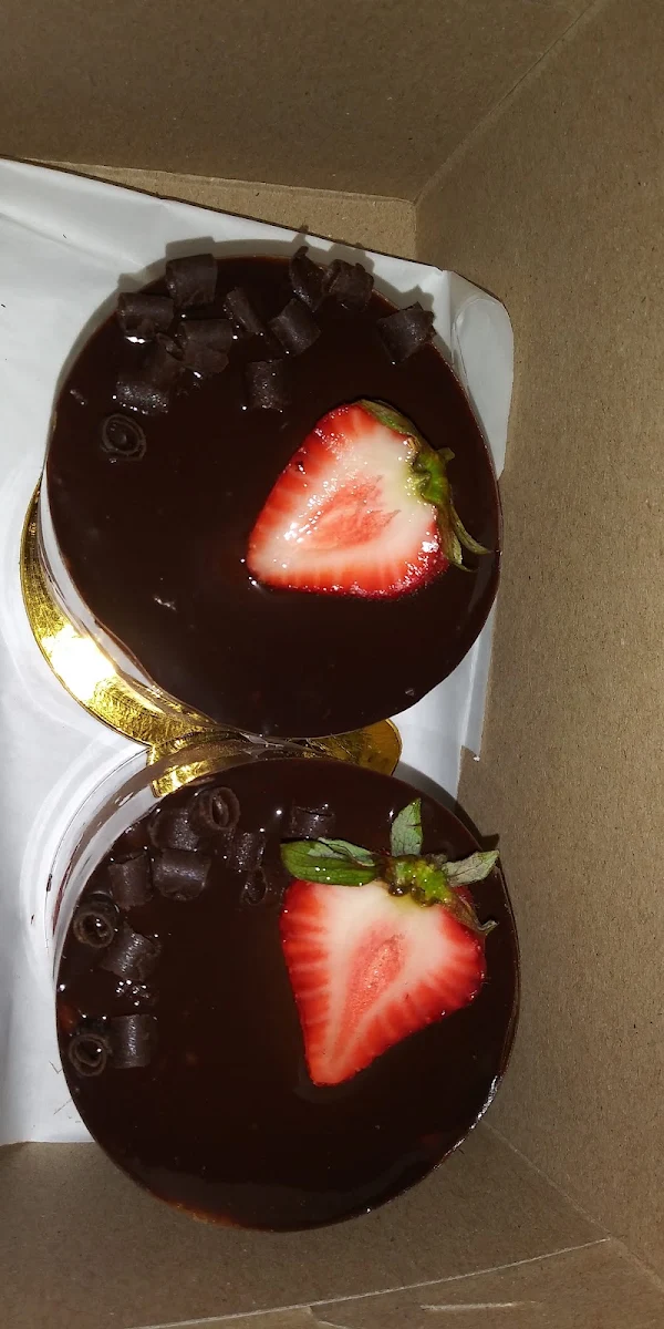 Chocolate Raspberry Cake