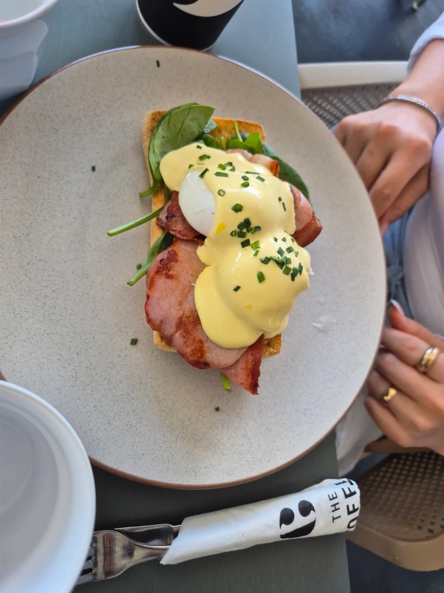 Egg Och Bacon, The Coffee Club Burleigh Heads
