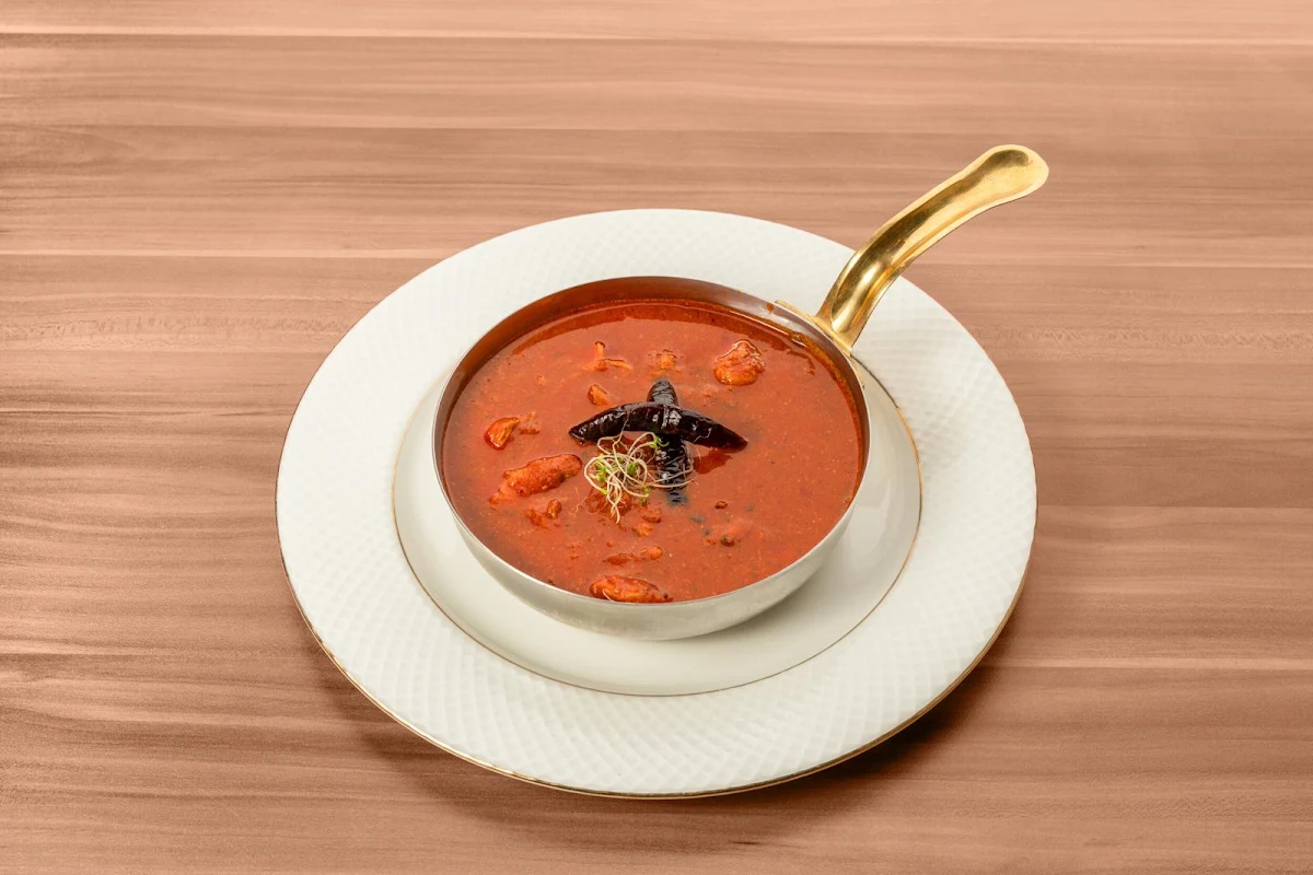 Murg Jahangir Shorba, The Curry Table
