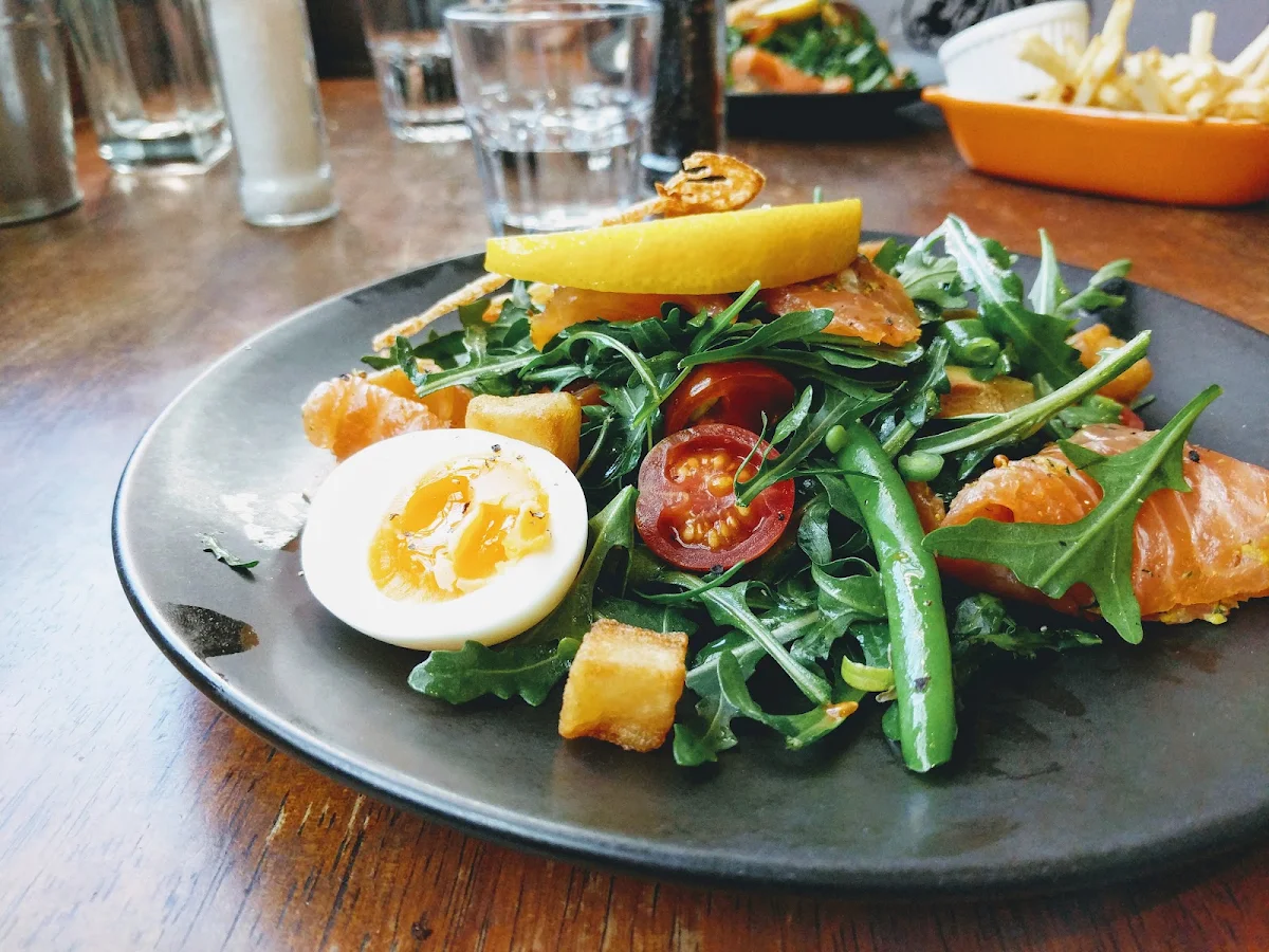 Bistrot Salad, Common Vice Wine Bar