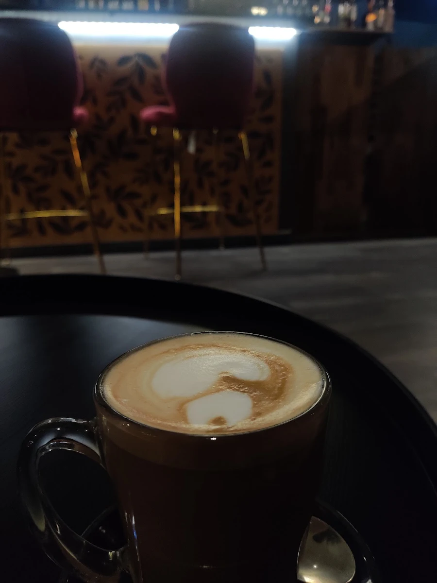 Cappuccino Latte, Common Vice Wine Bar