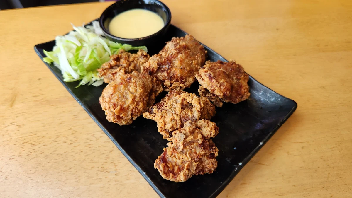 Karaage Fried Chicken, Tomo Tomo