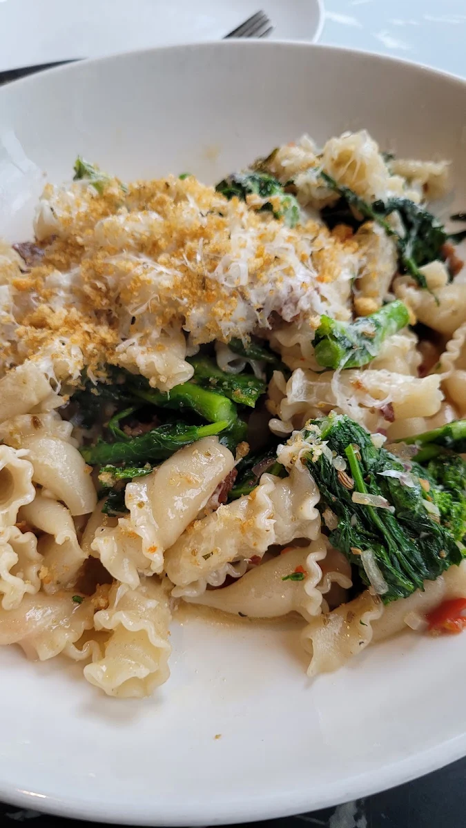 Sausage Campanelle, Novo Italian