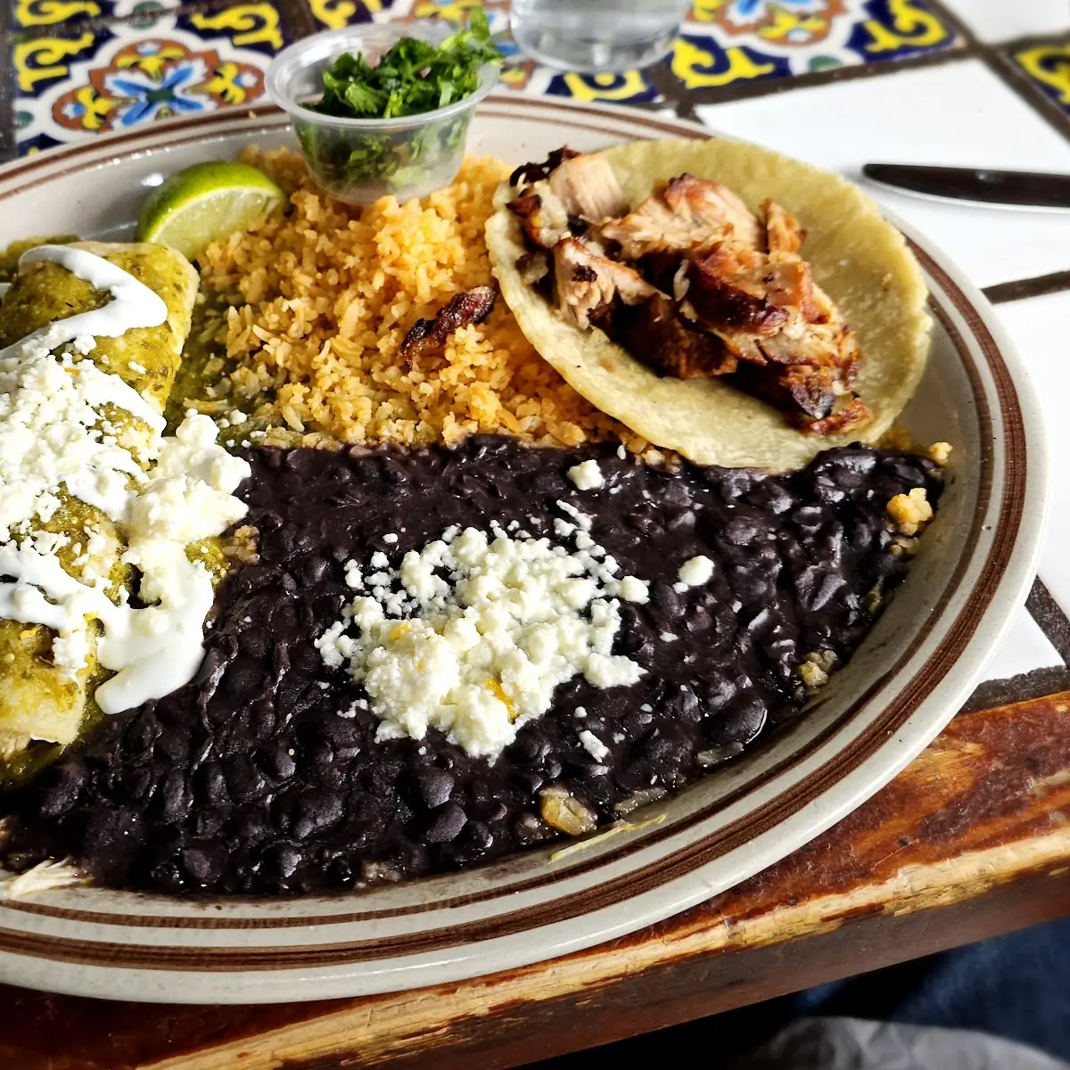 Combo 4 Enchilada Mole Chile Relleno