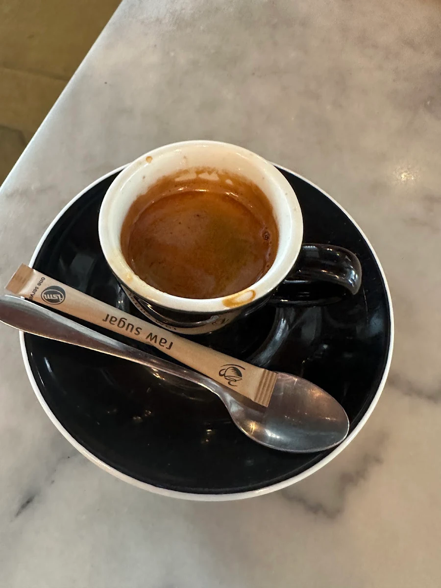 Lady Espresso, Aromas Restaurant & Bar Noosa