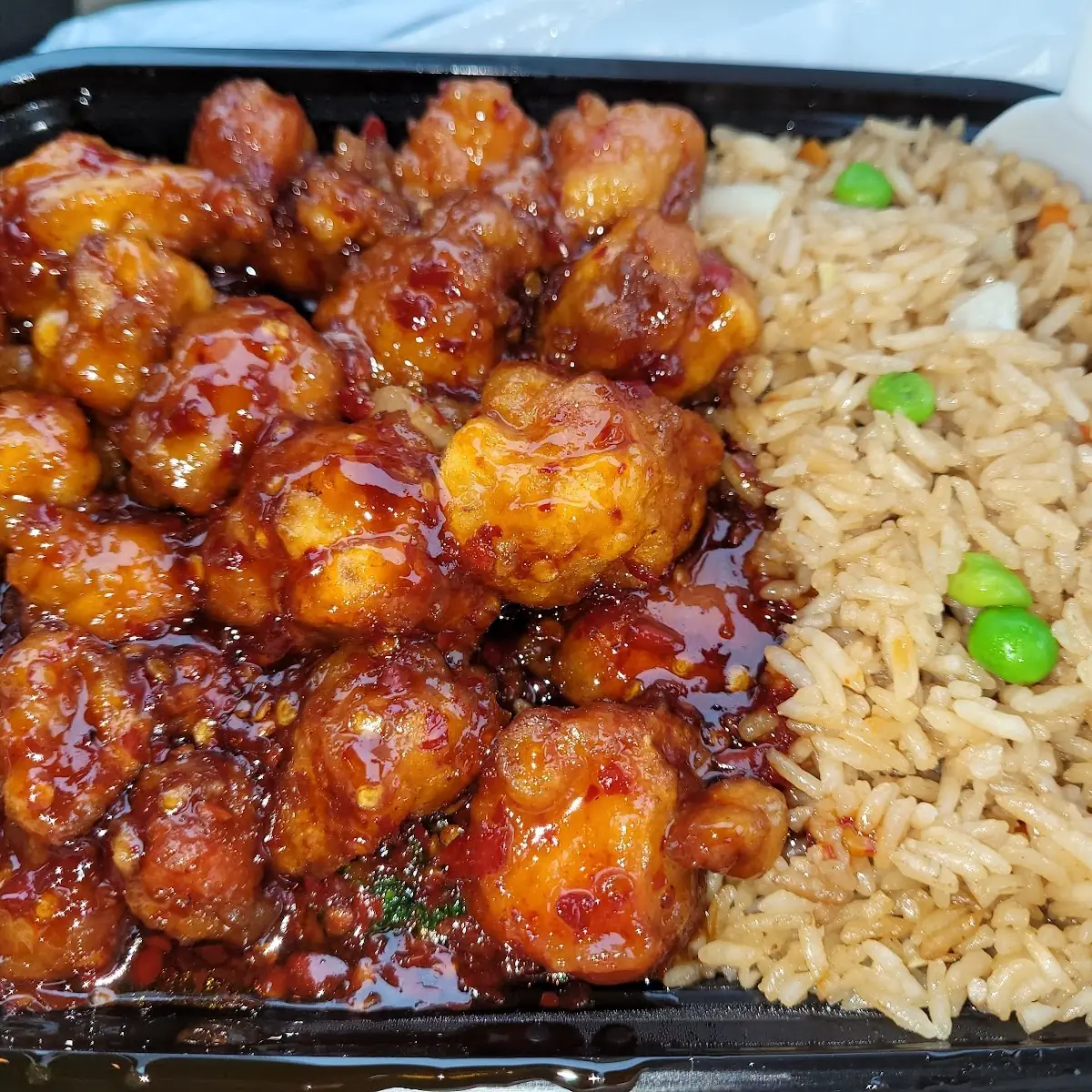 Sesame Chicken Lunch Combo