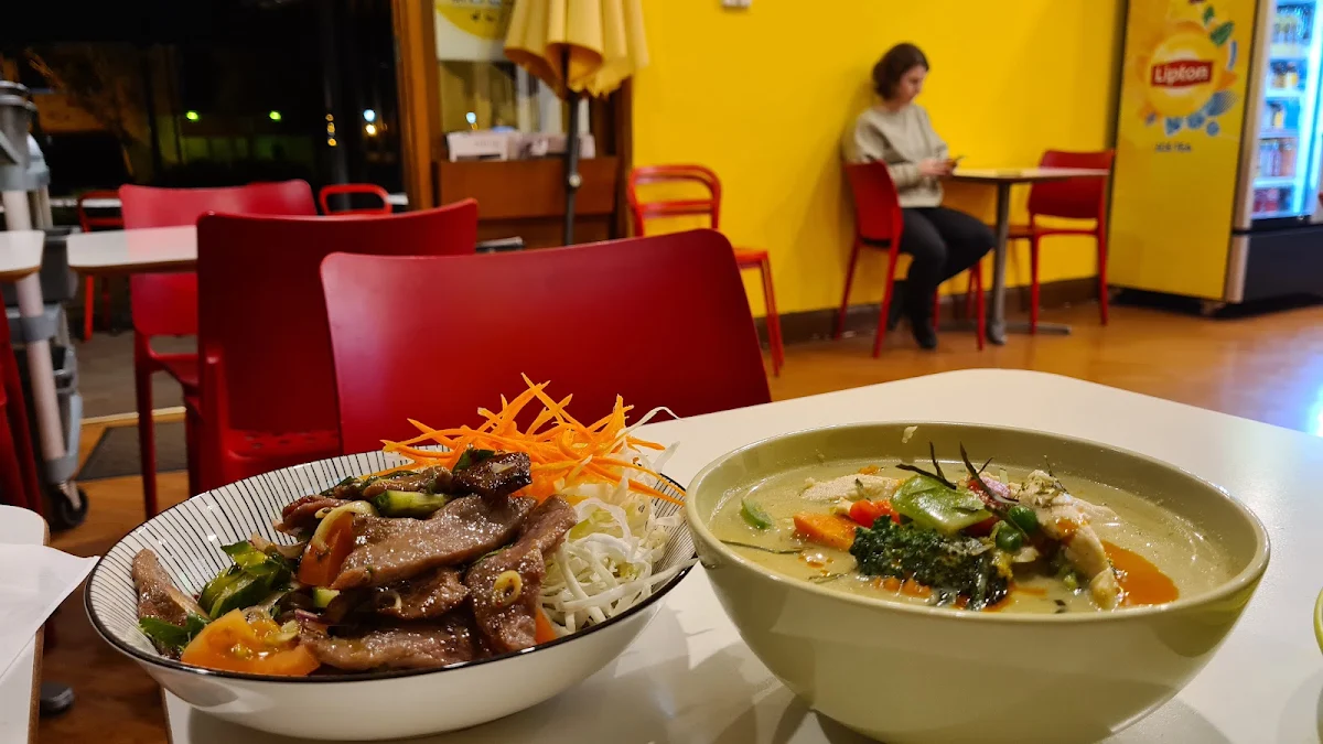 Thai Green Curry and Beef Salad