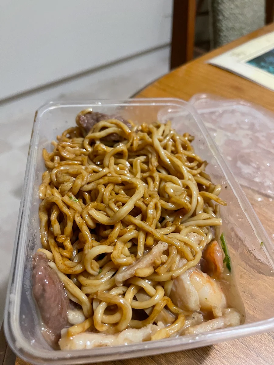 Highlights, Golden Chinese Restaurant