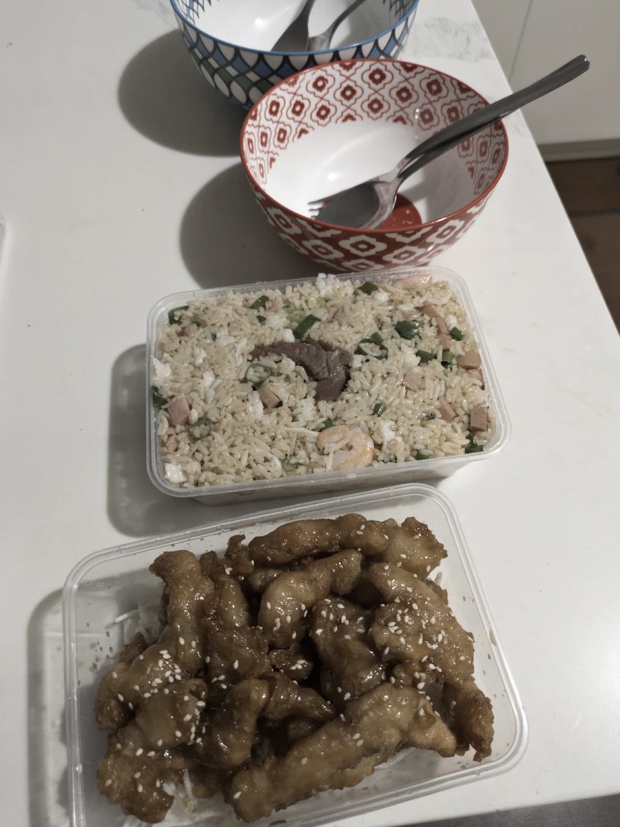 Highlights, Golden Chinese Restaurant