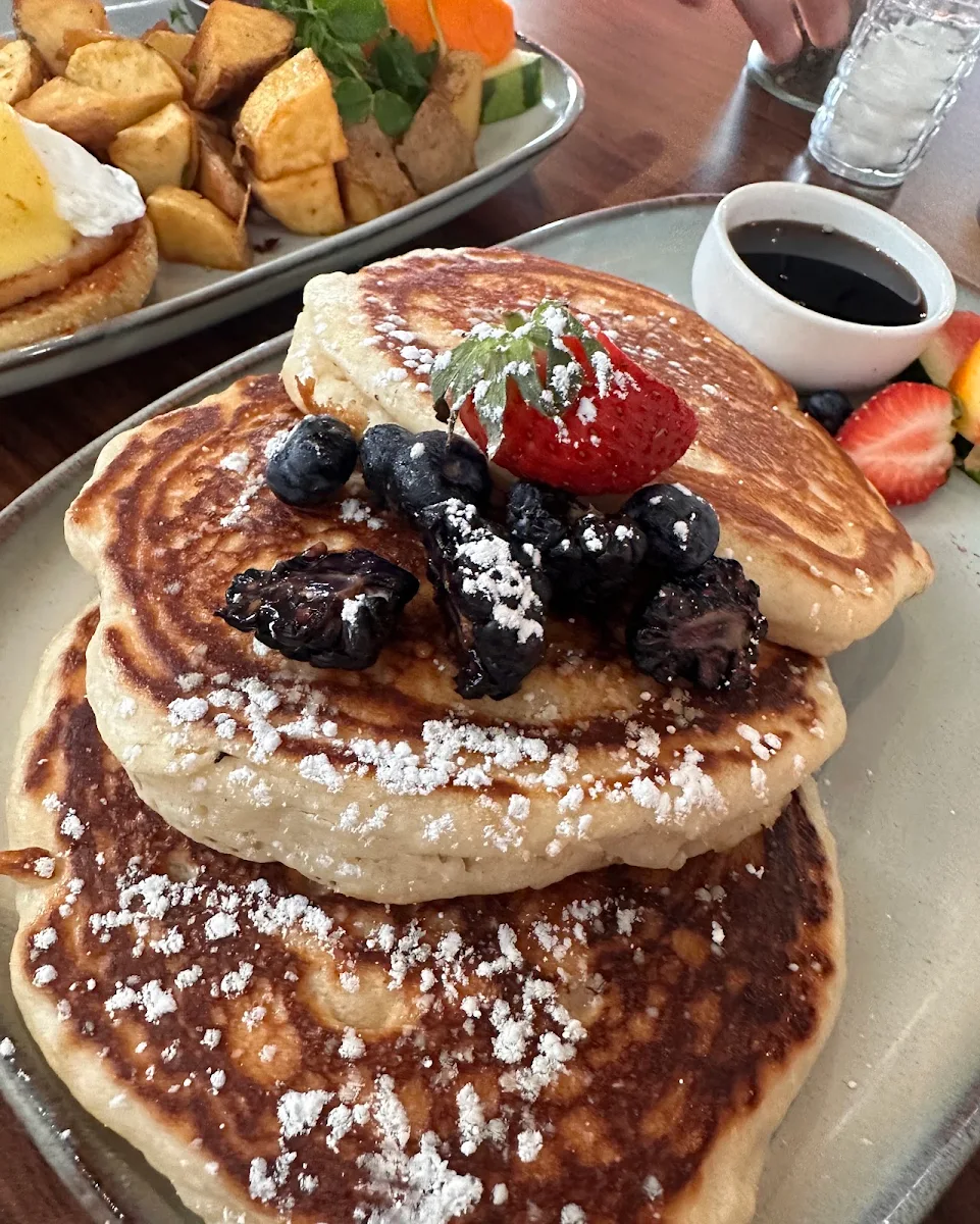 Adult Pancakes, NV Restaurant & Bar - 199 Street