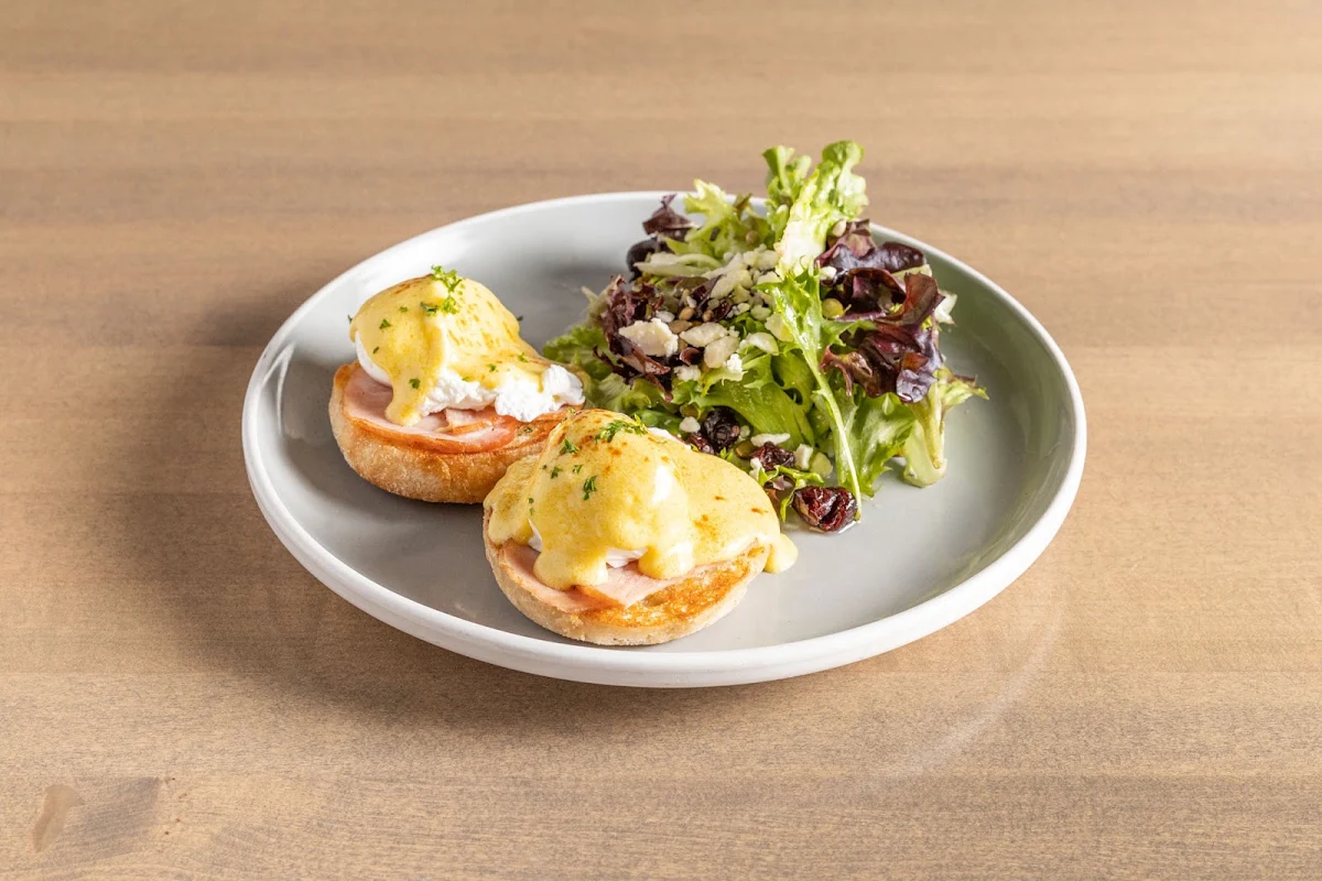 Eggs Benny, NV Restaurant & Bar - 199 Street