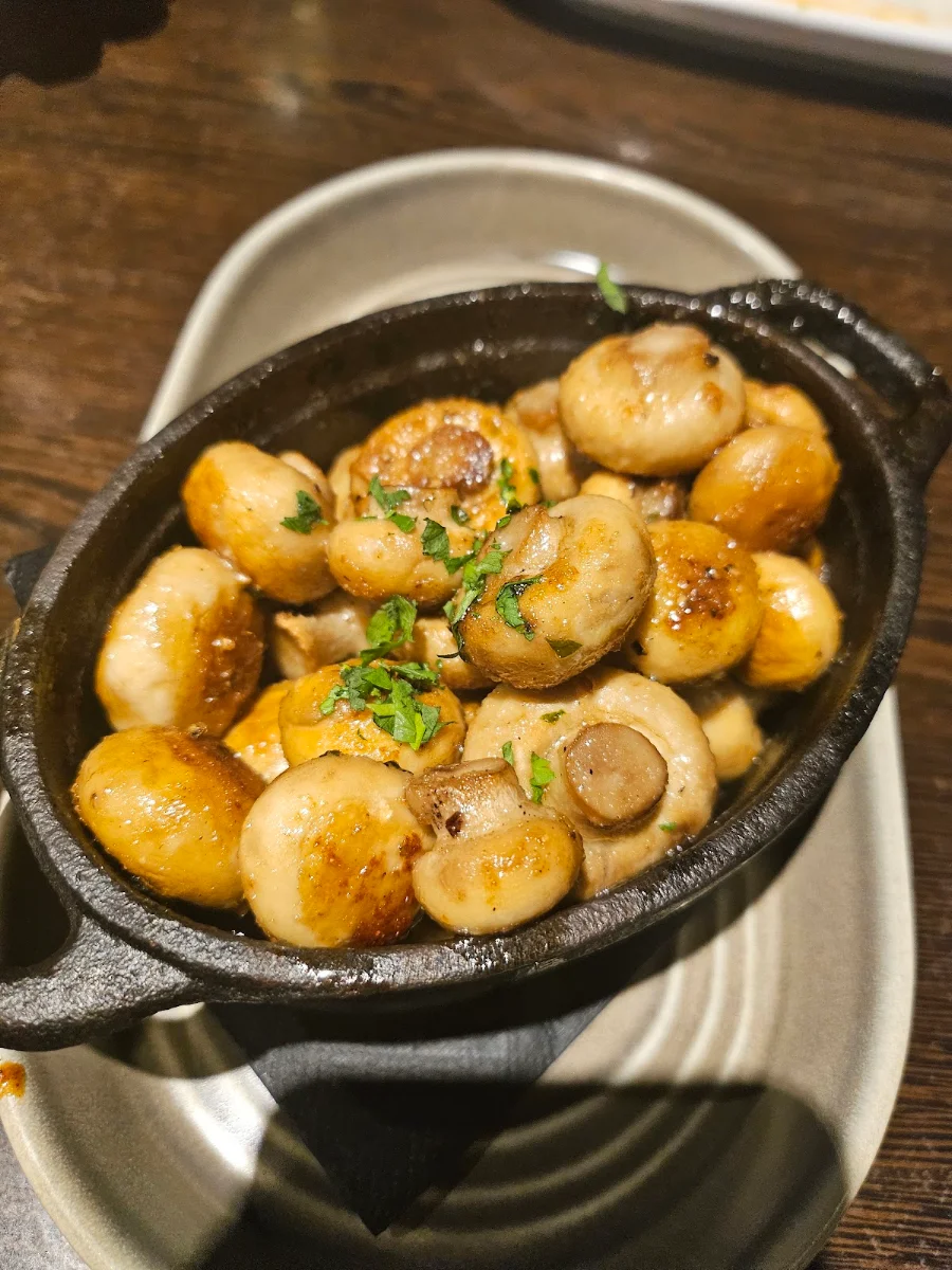 Garlic Mushrooms, Hurricanes Grill Bankstown