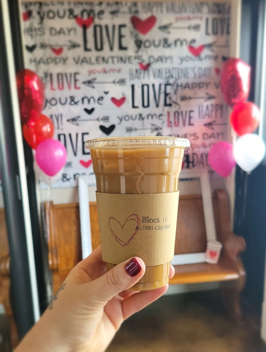 Iced Caramel Macchiato