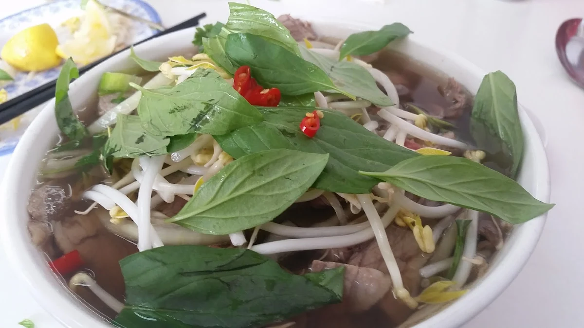 Pho DAC Biet, Pho Hong Tam