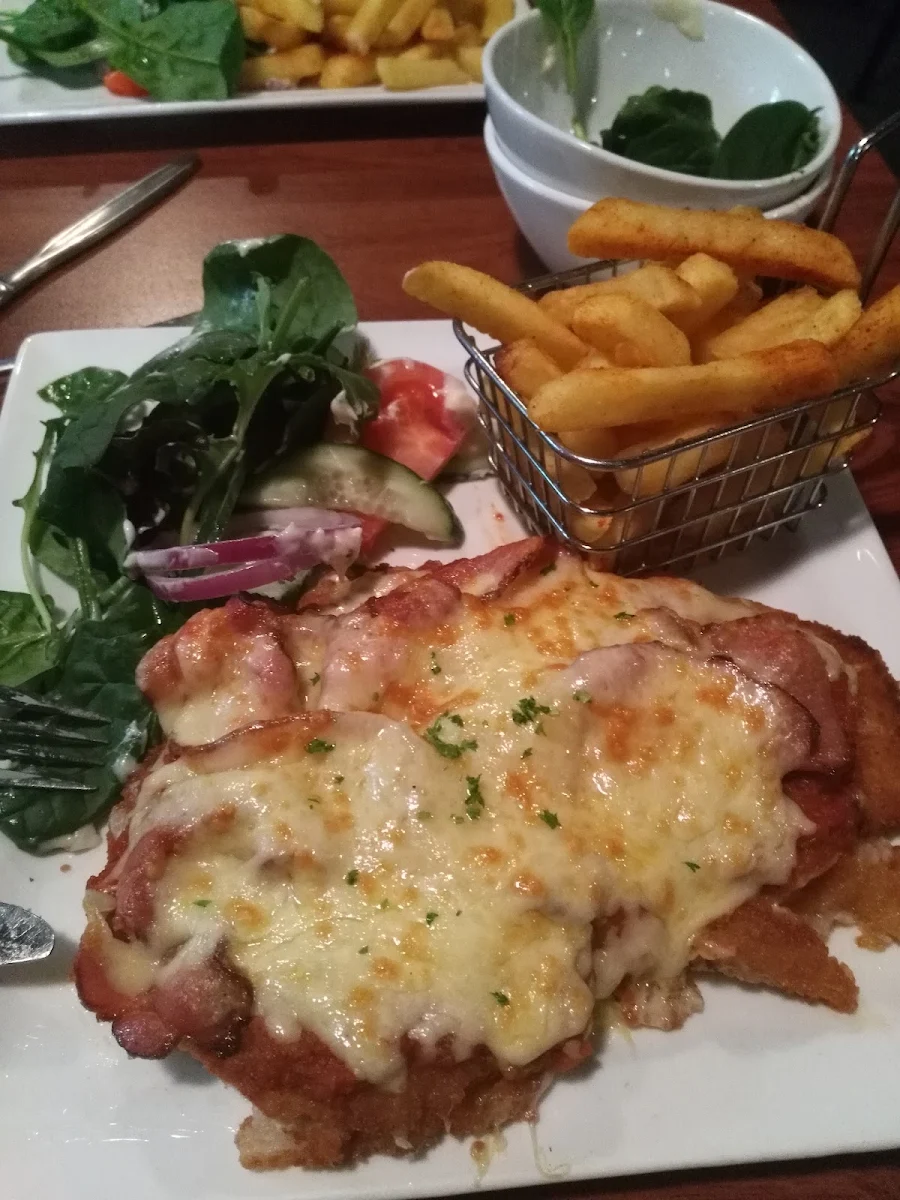 Aussie Parmesan, Bundalong Tavern