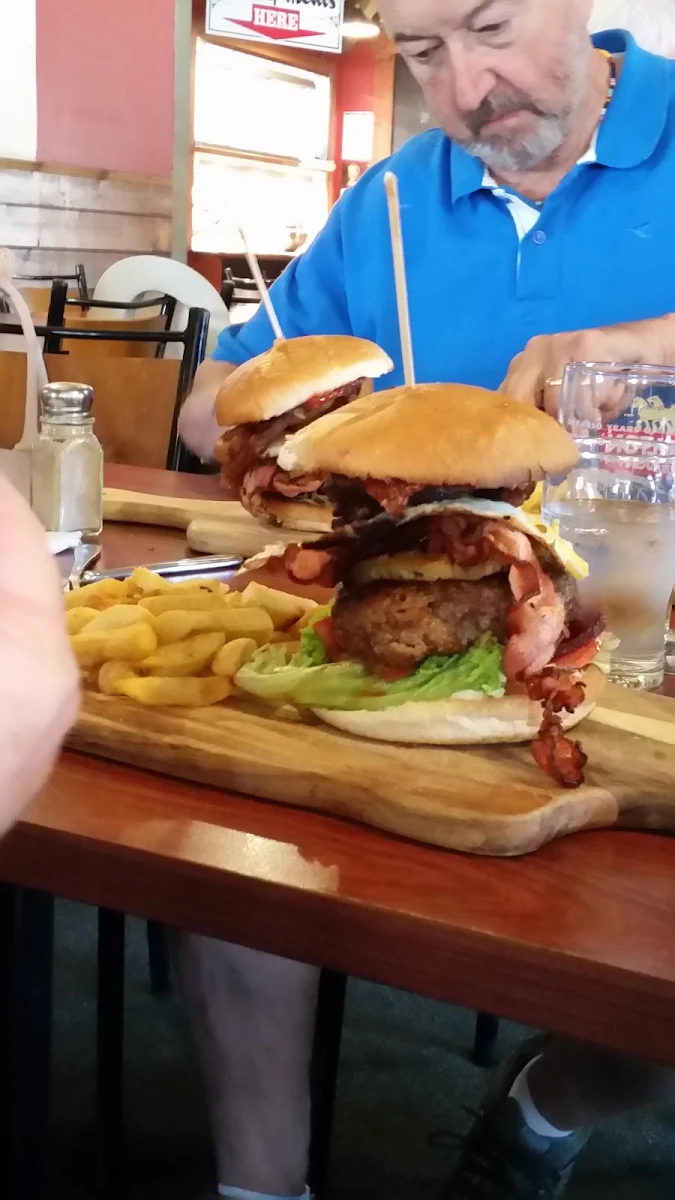 Highlights, Bundalong Tavern