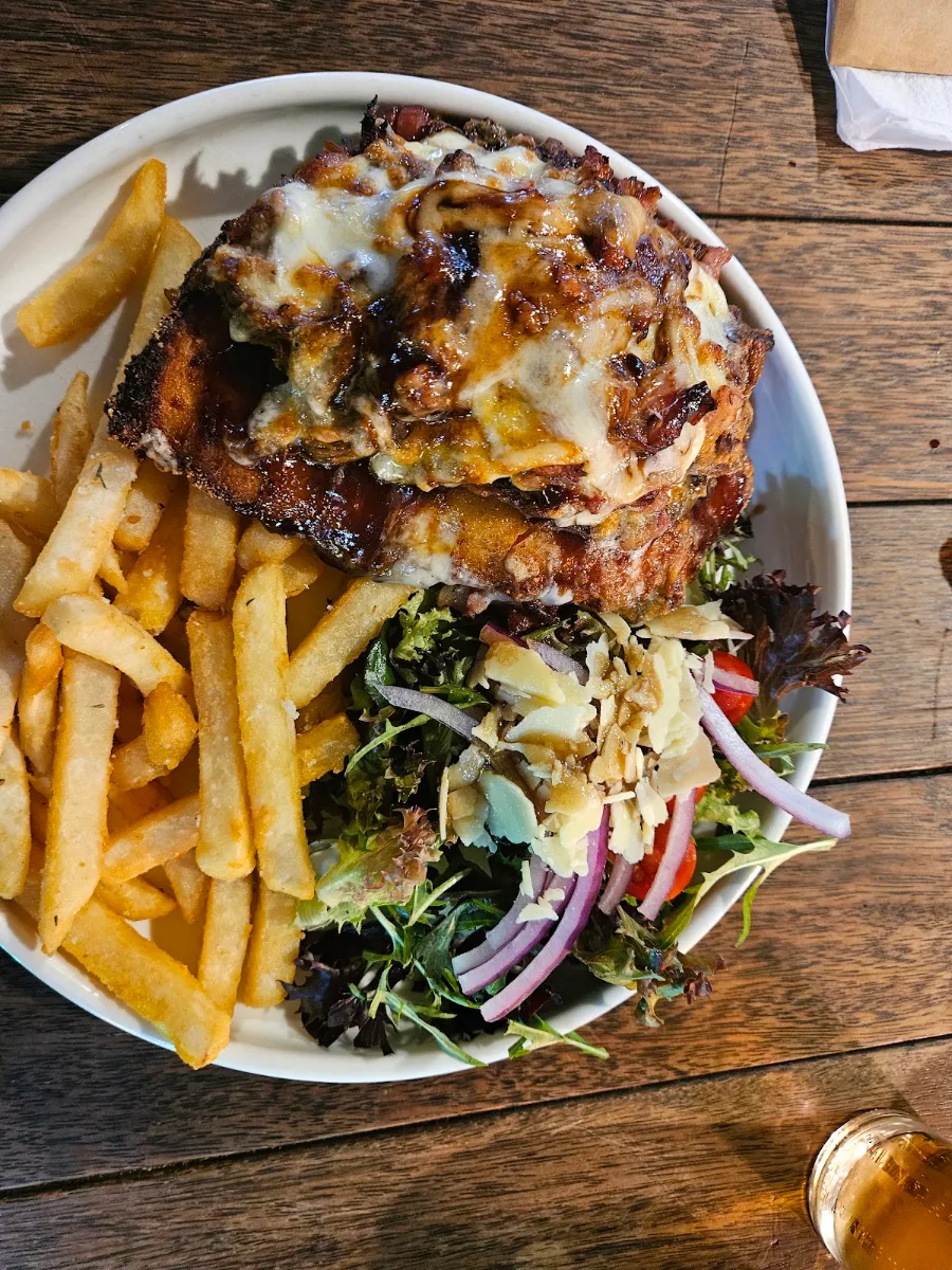 Highlights, Bundalong Tavern